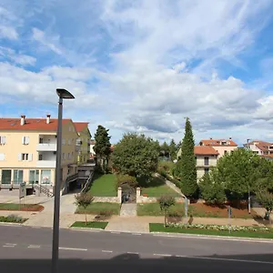  Ostanak kod kuće Roma